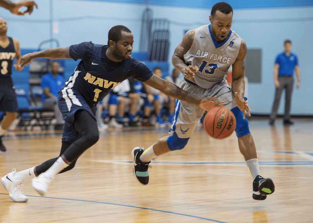 Good B-ball will not have air leakage.
